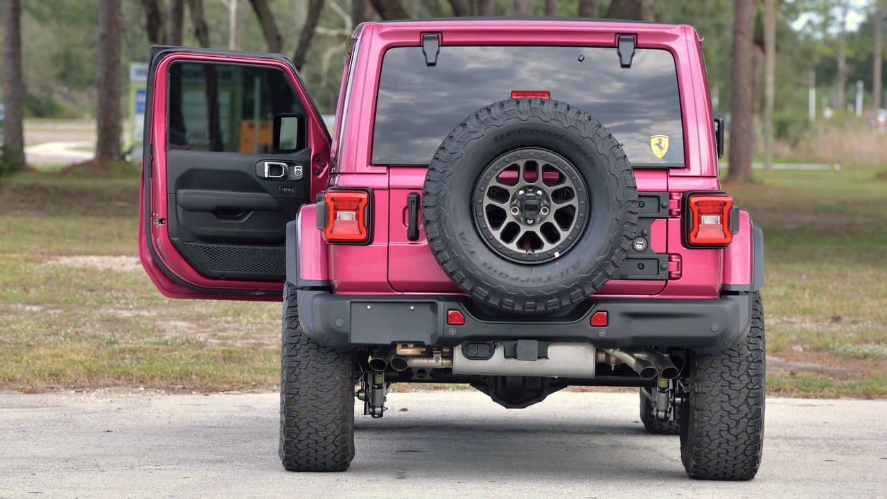 2022 Jeep JL Wrangler - Image 20 of 29