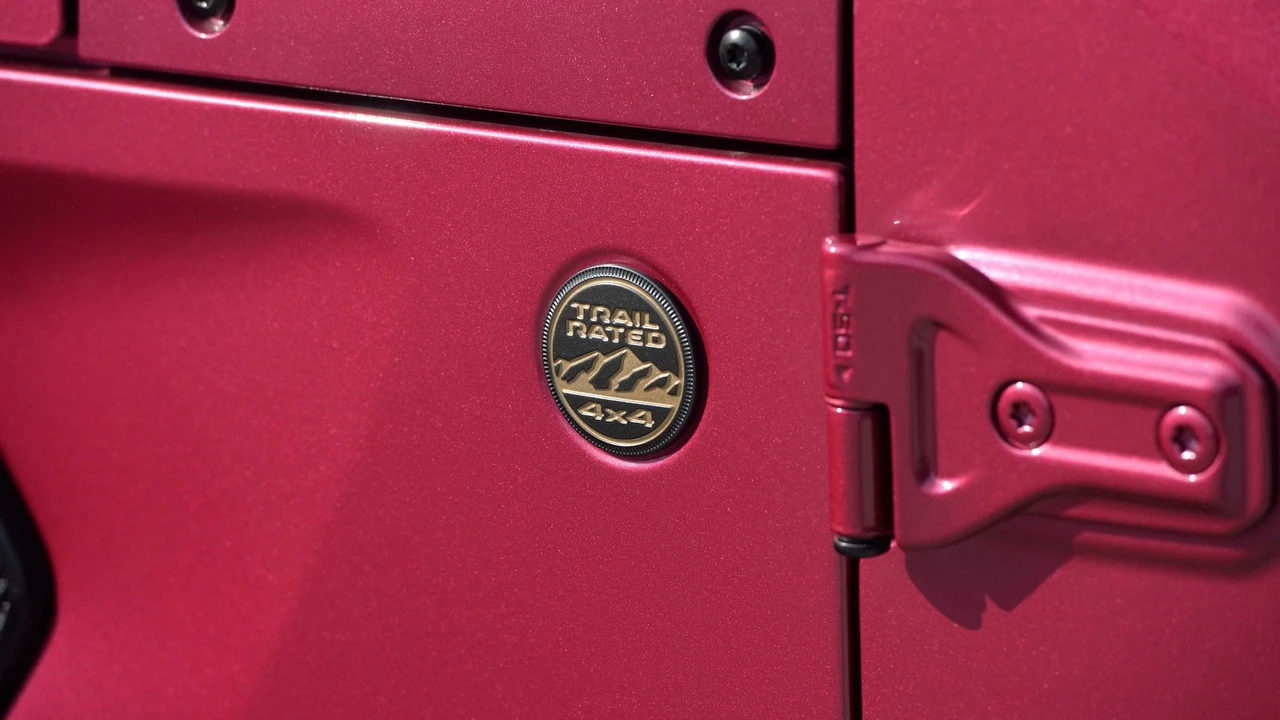 2022 Jeep JL Wrangler - Image 25 of 29