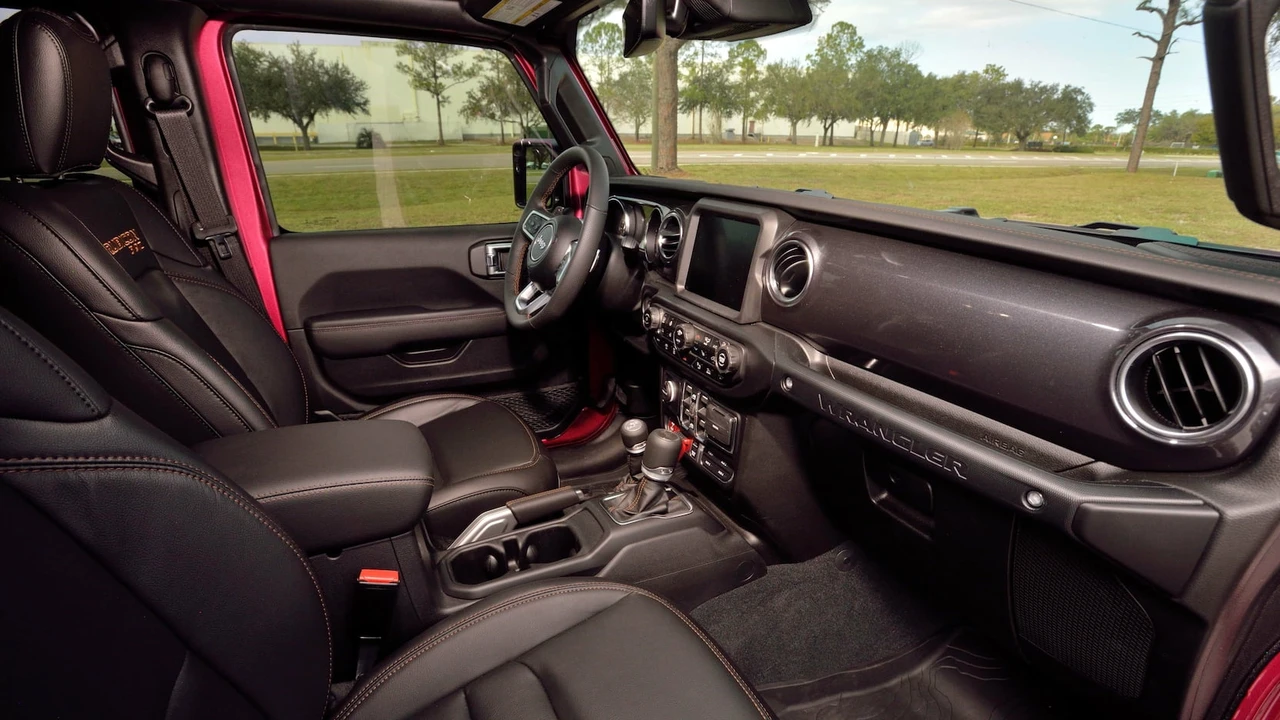 2022 Jeep JL Wrangler - Image 26 of 29