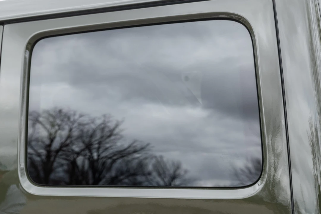 2022 Jeep JL Wrangler - Image 17 of 31