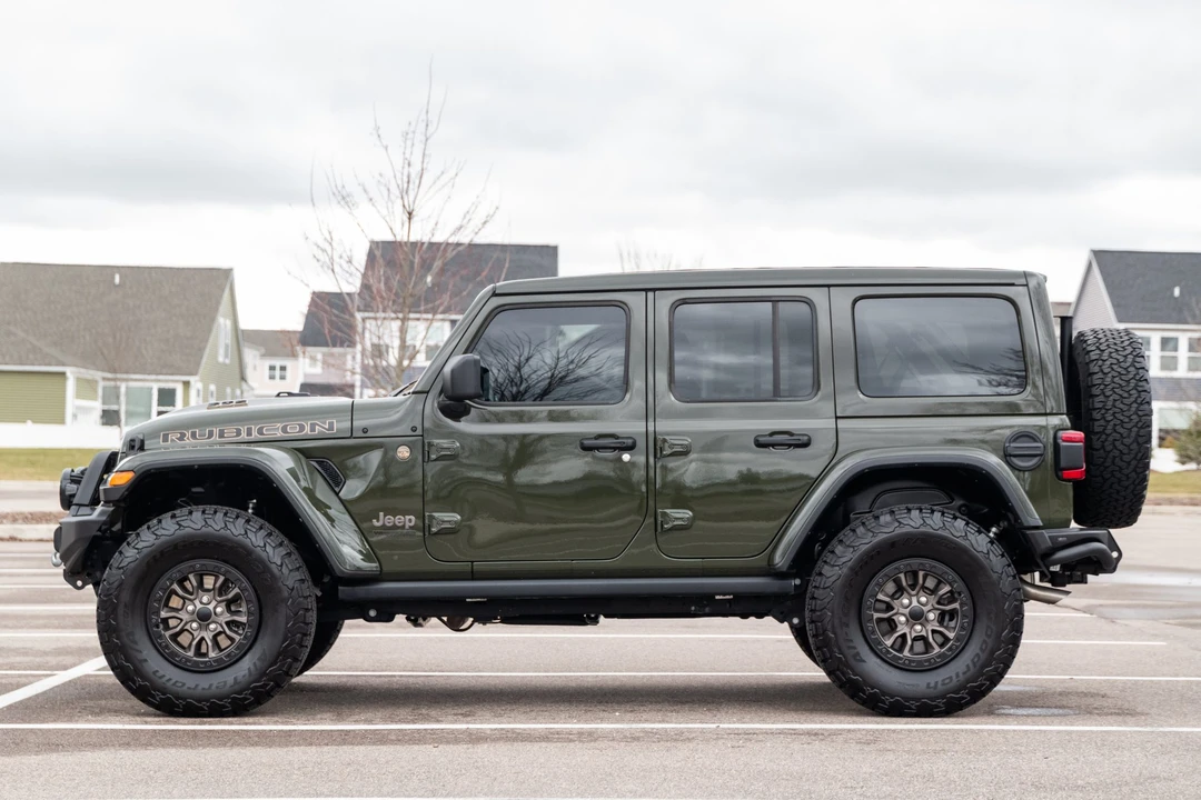 2022 Jeep JL Wrangler - Image 8 of 31