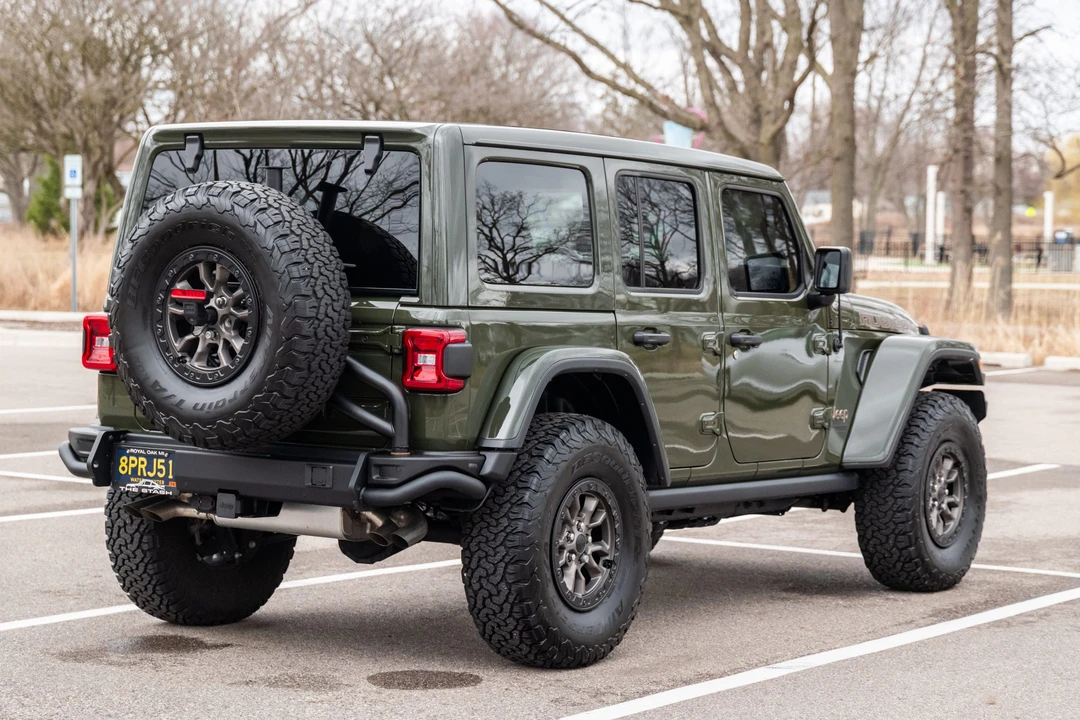 2022 Jeep JL Wrangler - Image 5 of 31