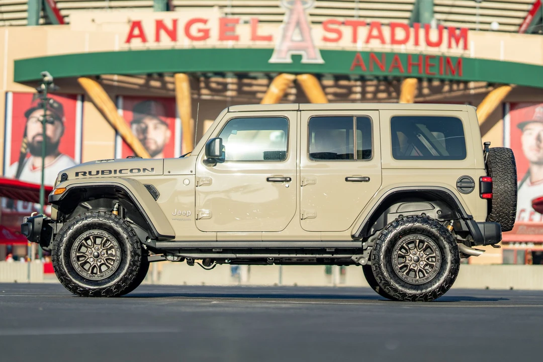 2022 Jeep JL Wrangler - Image 9 of 31