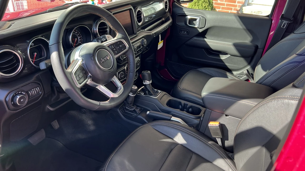 2022 Jeep JL Wrangler - Image 4 of 11