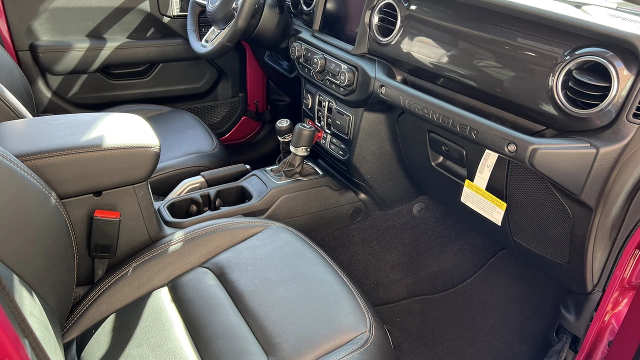 2022 Jeep JL Wrangler - Image 7 of 11