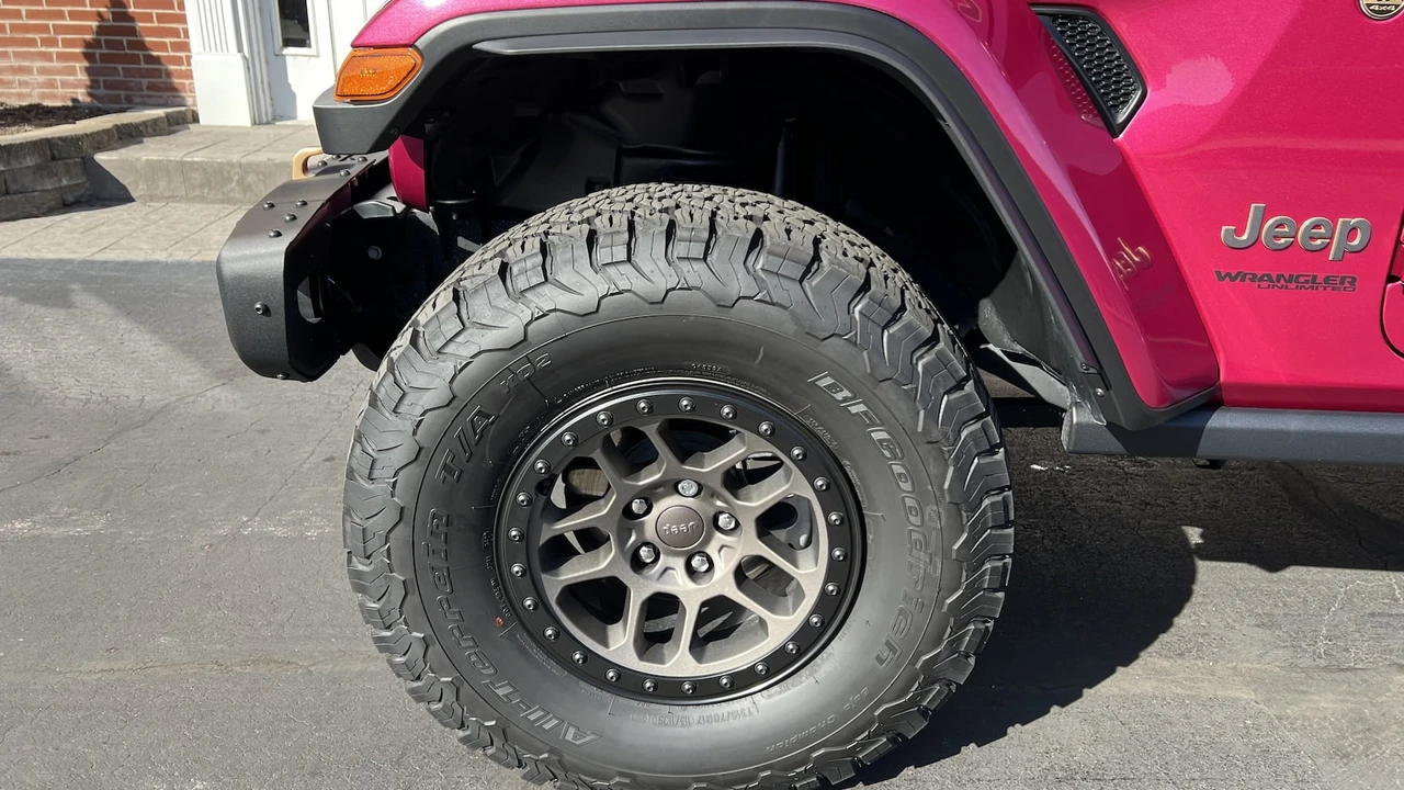 2022 Jeep JL Wrangler - Image 11 of 11
