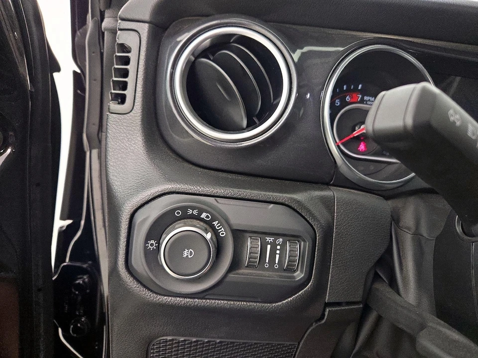 2022 Jeep JL Wrangler Rubicon 392 - Image 14 of 26