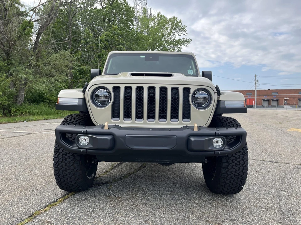 2022 Jeep JL Wrangler - Image 3 of 31