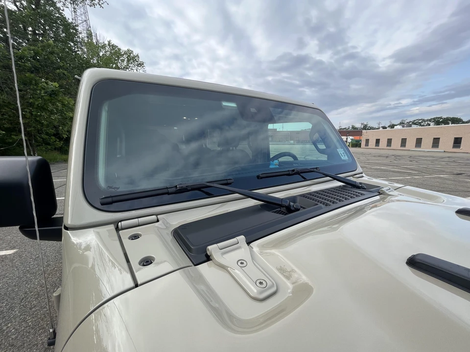 2022 Jeep JL Wrangler - Image 22 of 31