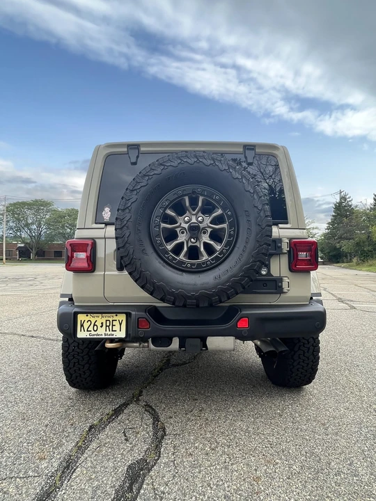 2022 Jeep JL Wrangler - Image 8 of 31