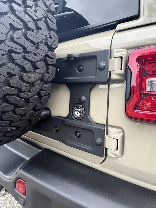 2022 Jeep JL Wrangler - Image 29 of 31