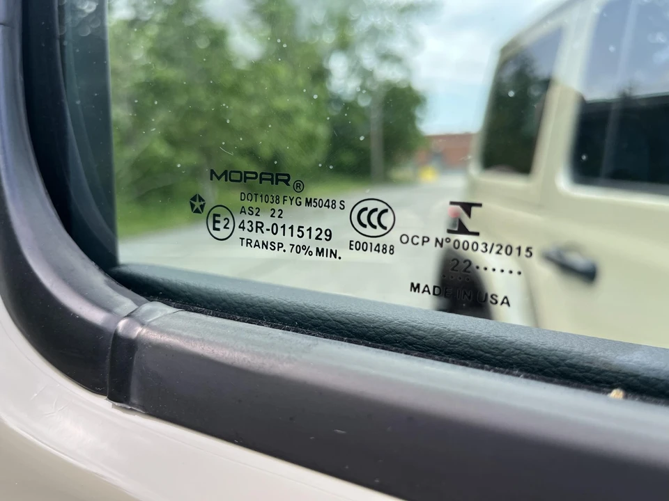 2022 Jeep JL Wrangler - Image 26 of 31