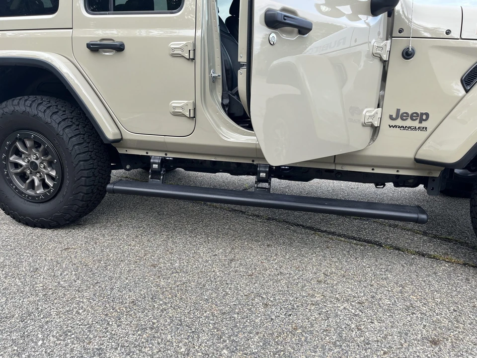 2022 Jeep JL Wrangler - Image 15 of 31