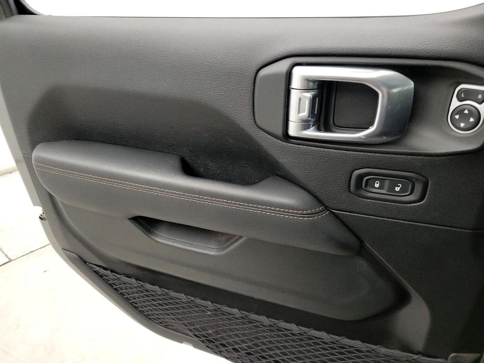 2022 Jeep JL Wrangler Rubicon 392 - Image 4 of 18