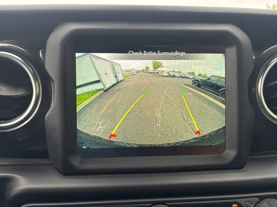 2022 Jeep JL Wrangler - Image 21 of 27