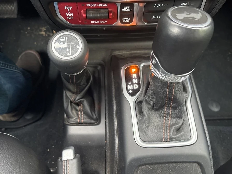 2022 Jeep JL Wrangler - Image 25 of 27