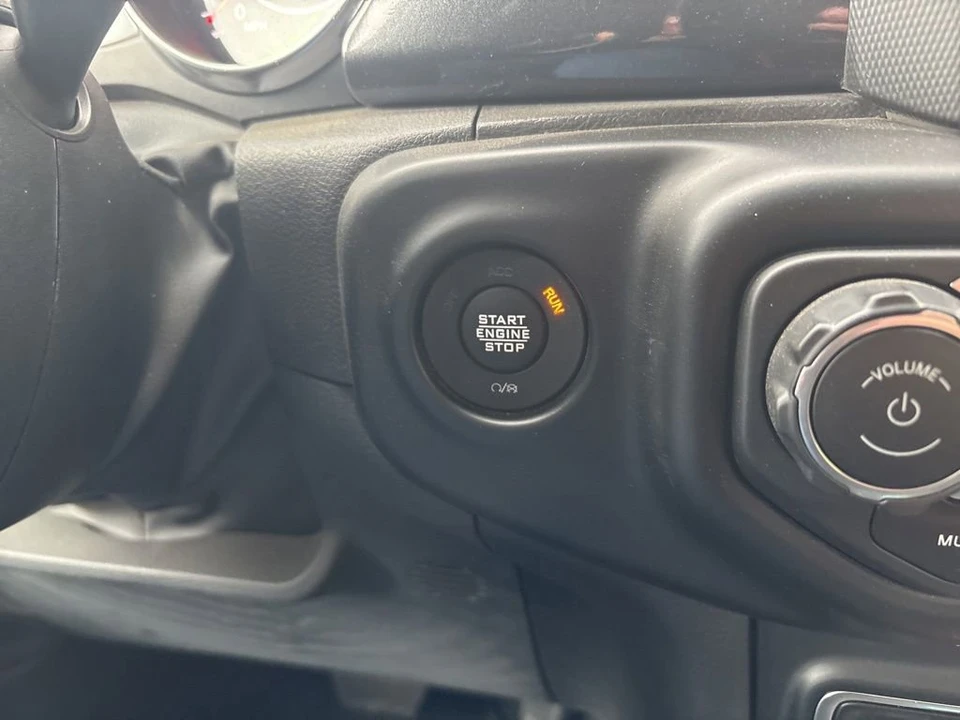 2022 Jeep JL Wrangler - Image 23 of 27