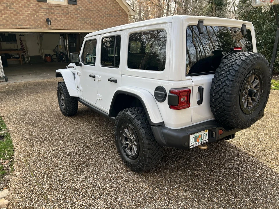 2022 Jeep JL Wrangler - Image 13 of 31