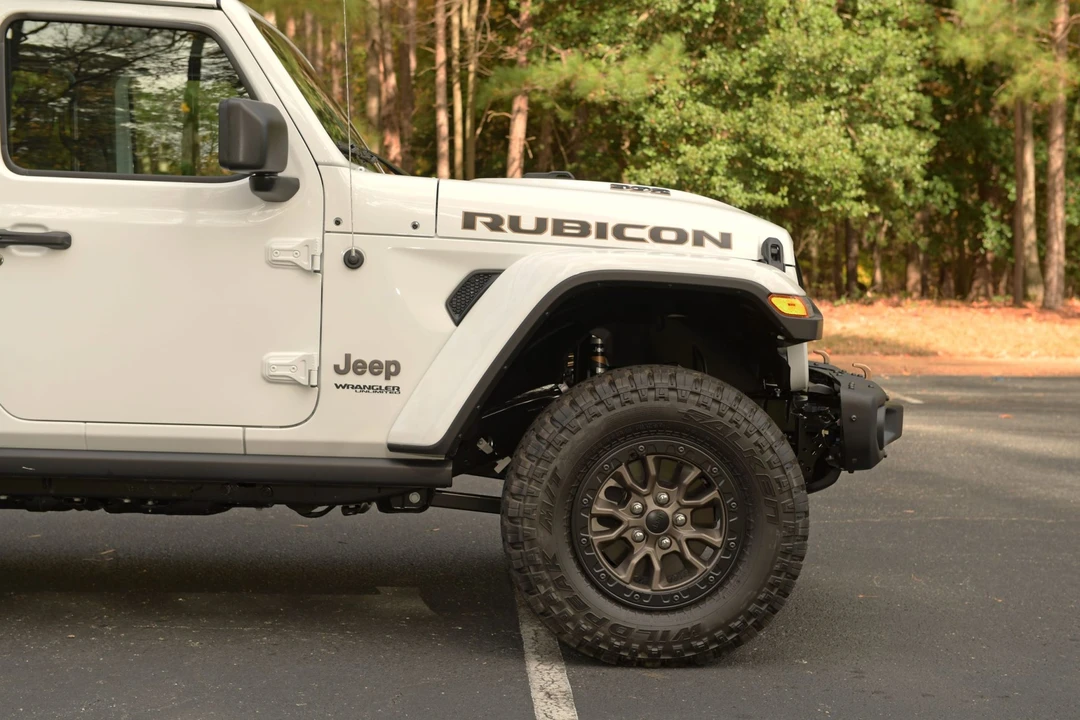 2022 Jeep JL Wrangler - Image 16 of 31