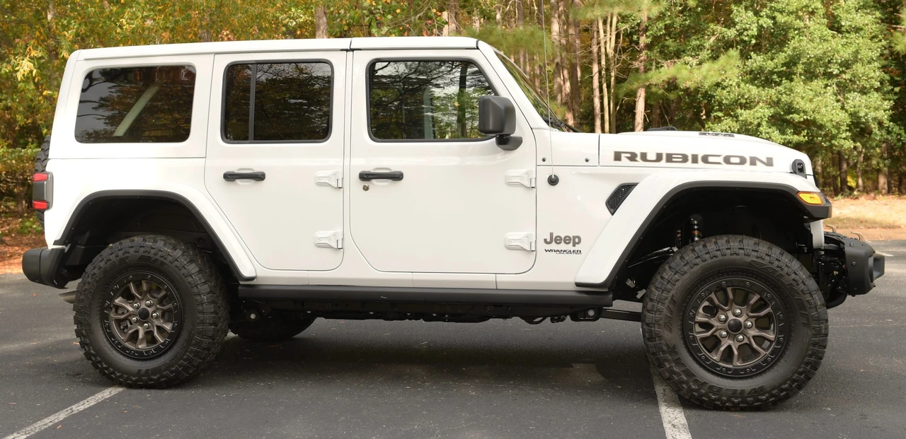2022 Jeep JL Wrangler - Image 15 of 31