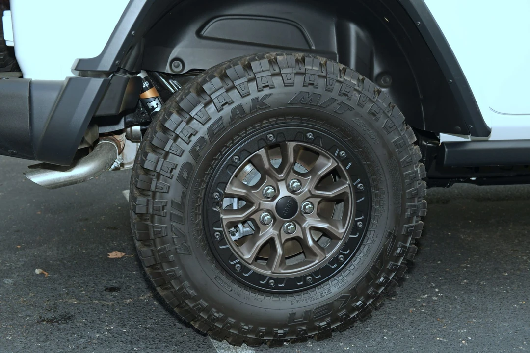 2022 Jeep JL Wrangler - Image 23 of 31