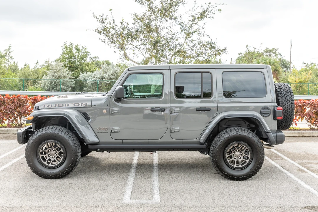 2022 Jeep JL Wrangler - Image 8 of 31
