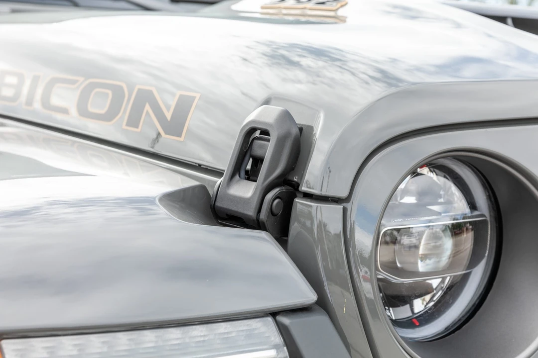 2022 Jeep JL Wrangler - Image 18 of 31