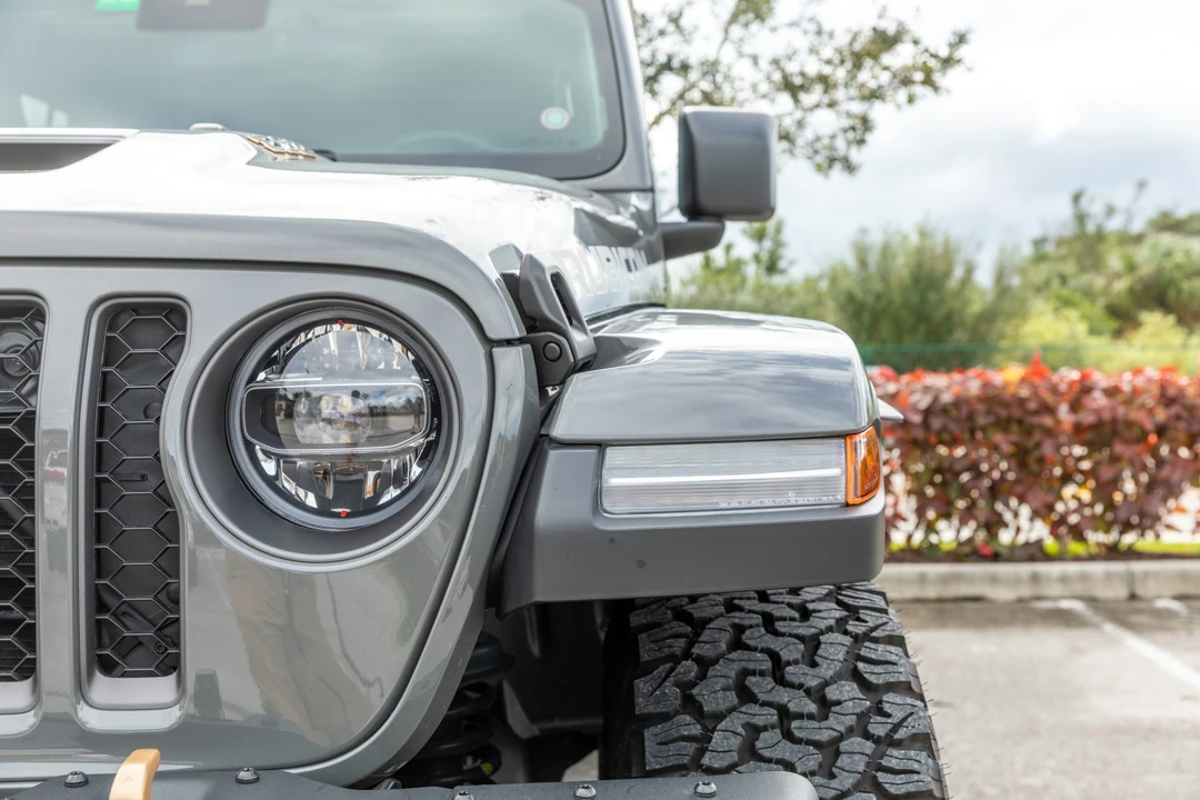 2022 Jeep JL Wrangler - Image 10 of 31