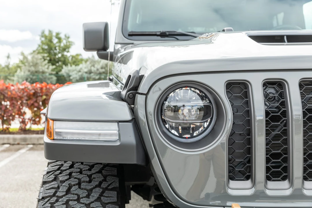 2022 Jeep JL Wrangler - Image 9 of 31