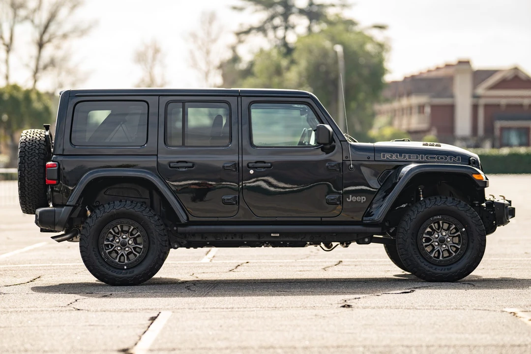 2022 Jeep JL Wrangler - Image 7 of 31