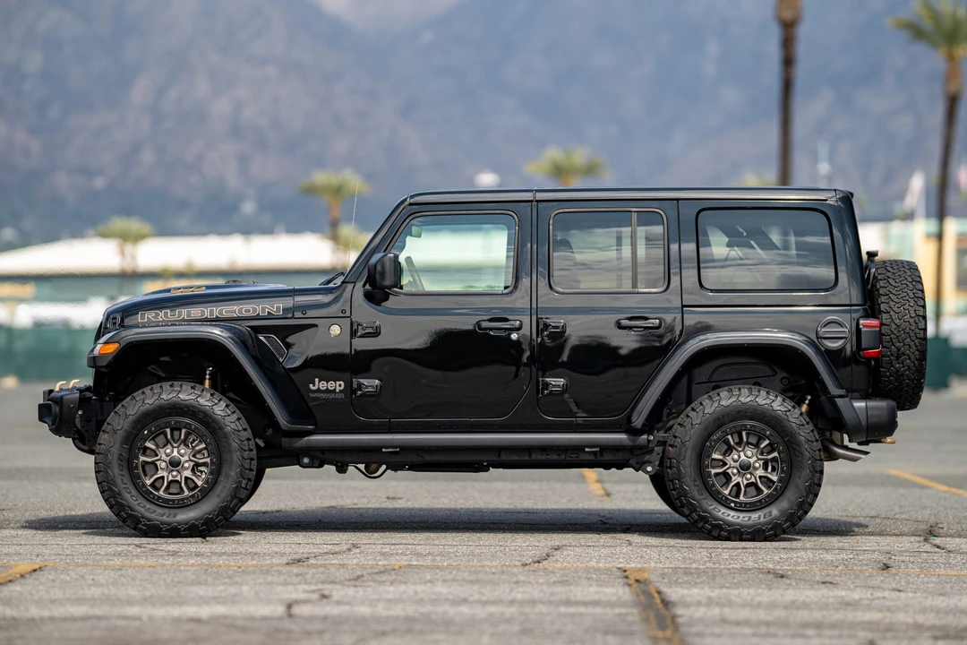2022 Jeep JL Wrangler - Image 3 of 31
