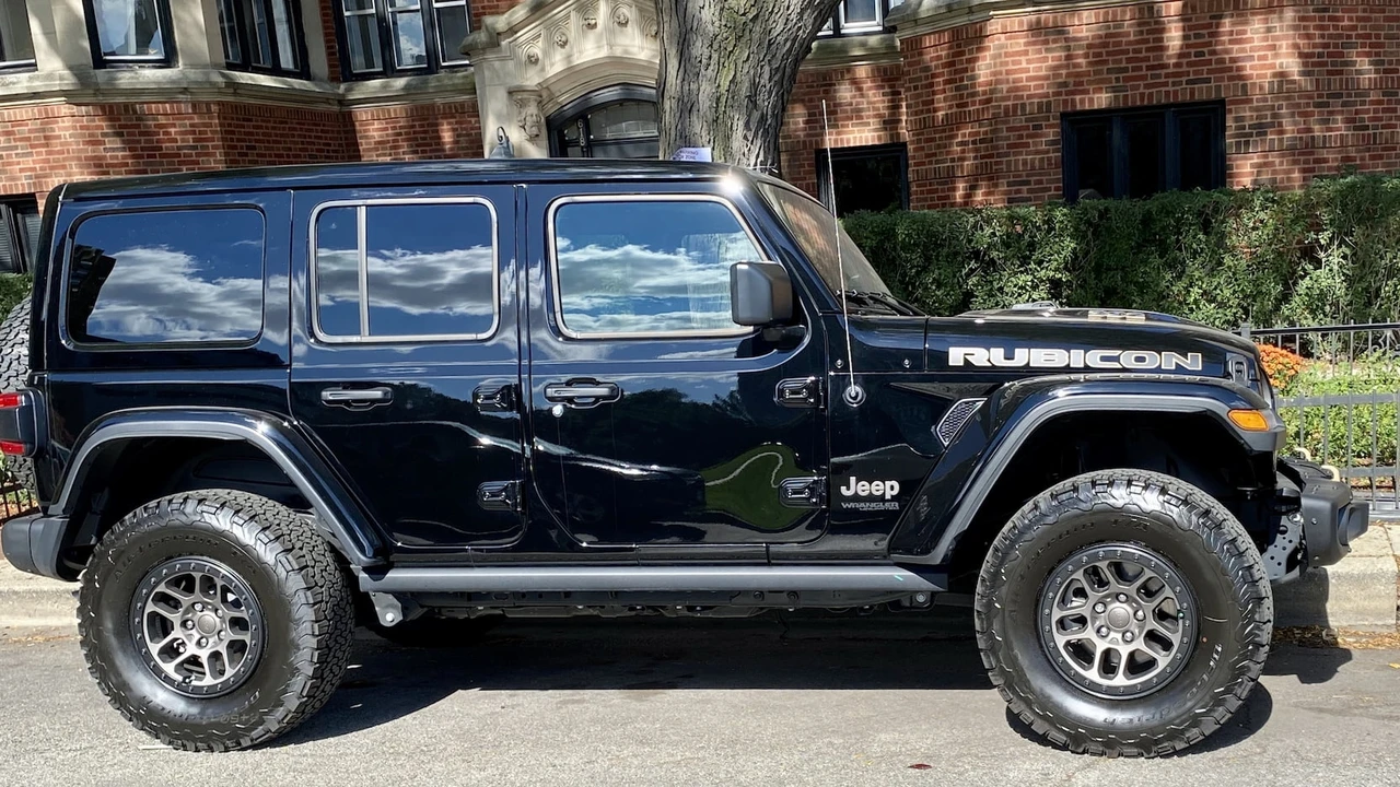 2022 Jeep JL Wrangler - Image 8 of 9