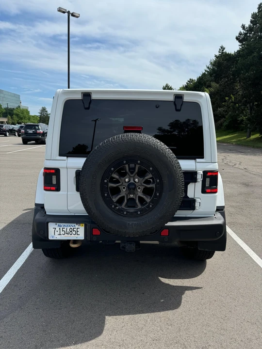 2022 Jeep JL Wrangler - Image 9 of 31