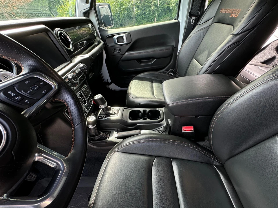 2022 Jeep JL Wrangler - Image 25 of 31