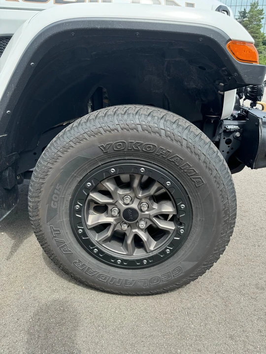 2022 Jeep JL Wrangler - Image 20 of 31
