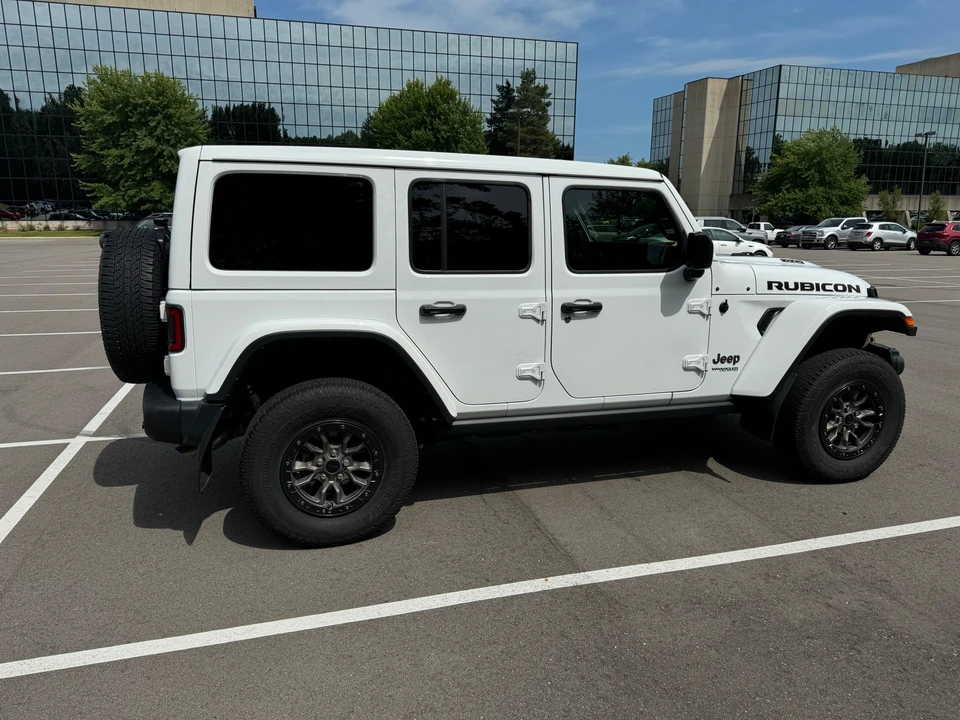 2022 Jeep JL Wrangler - Image 11 of 31