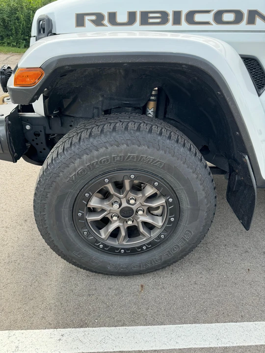 2022 Jeep JL Wrangler - Image 17 of 31