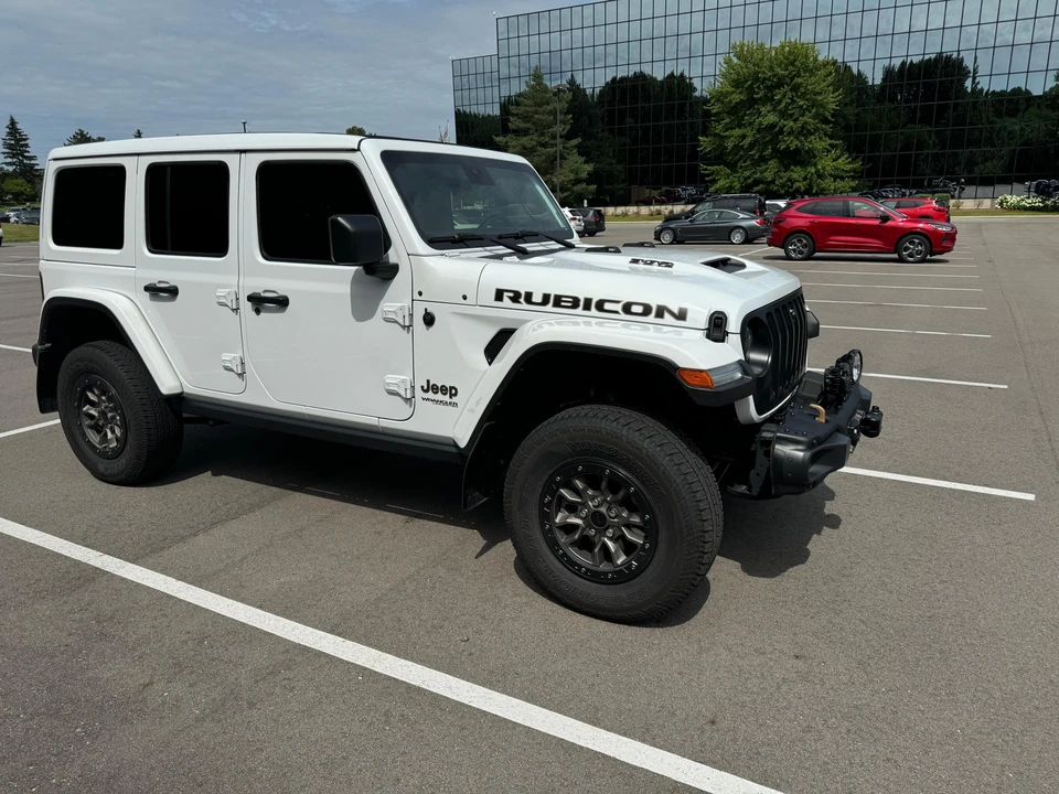 2022 Jeep JL Wrangler - Image 12 of 31