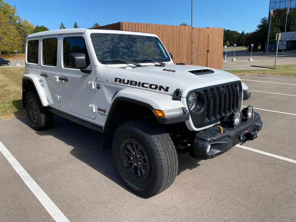2022 Jeep JL Wrangler - Image 14 of 31