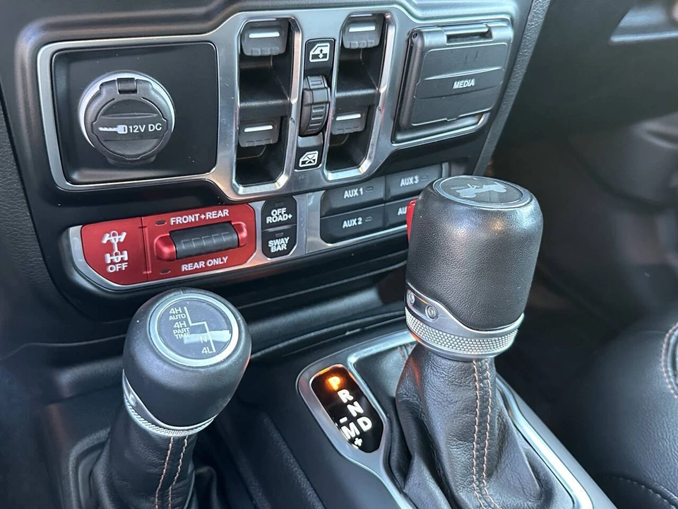 2022 Jeep - Image 25 of 31