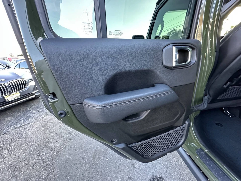 2022 Jeep - Image 14 of 31