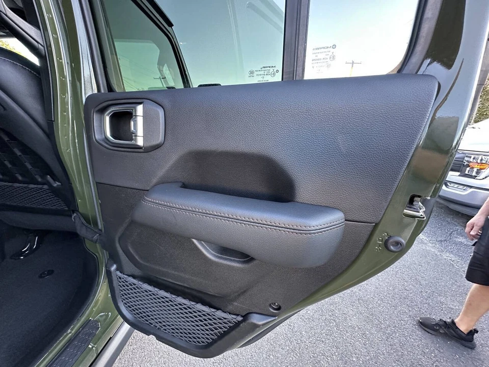 2022 Jeep - Image 18 of 31
