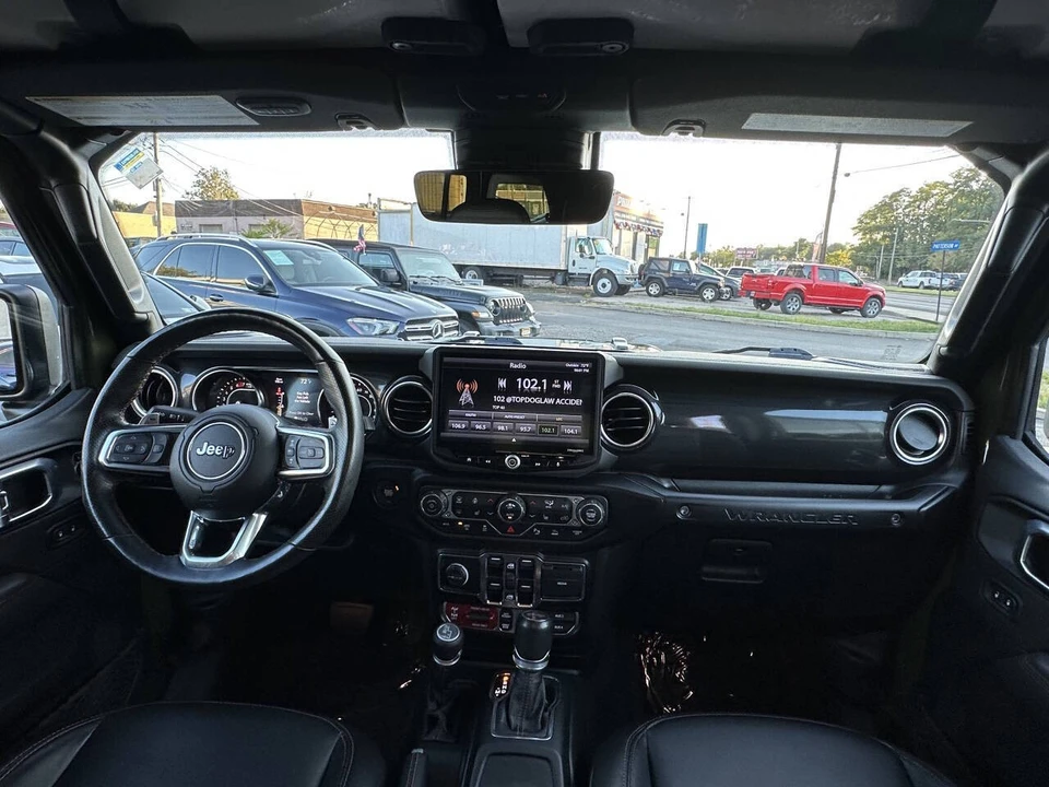 2022 Jeep - Image 19 of 31