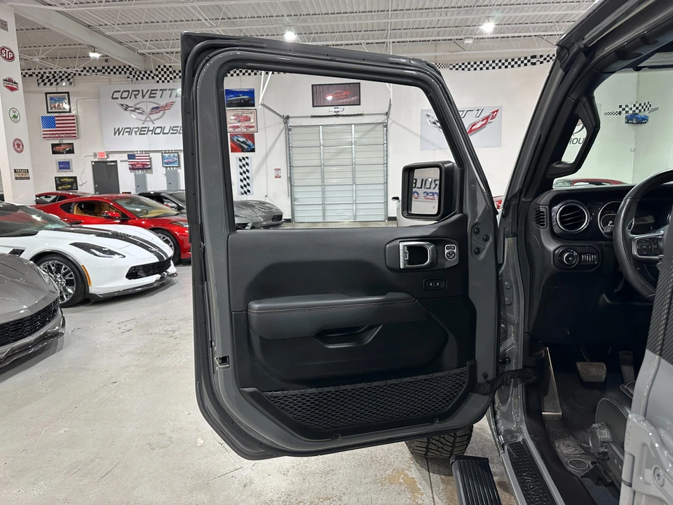 2022 Jeep JL Wrangler Rubicon 392 - Image 19 of 31