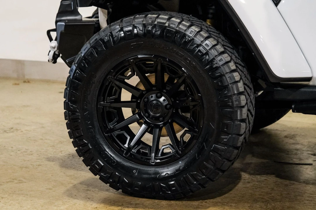 2022 Jeep JL Wrangler Rubicon 392 - Image 9 of 12