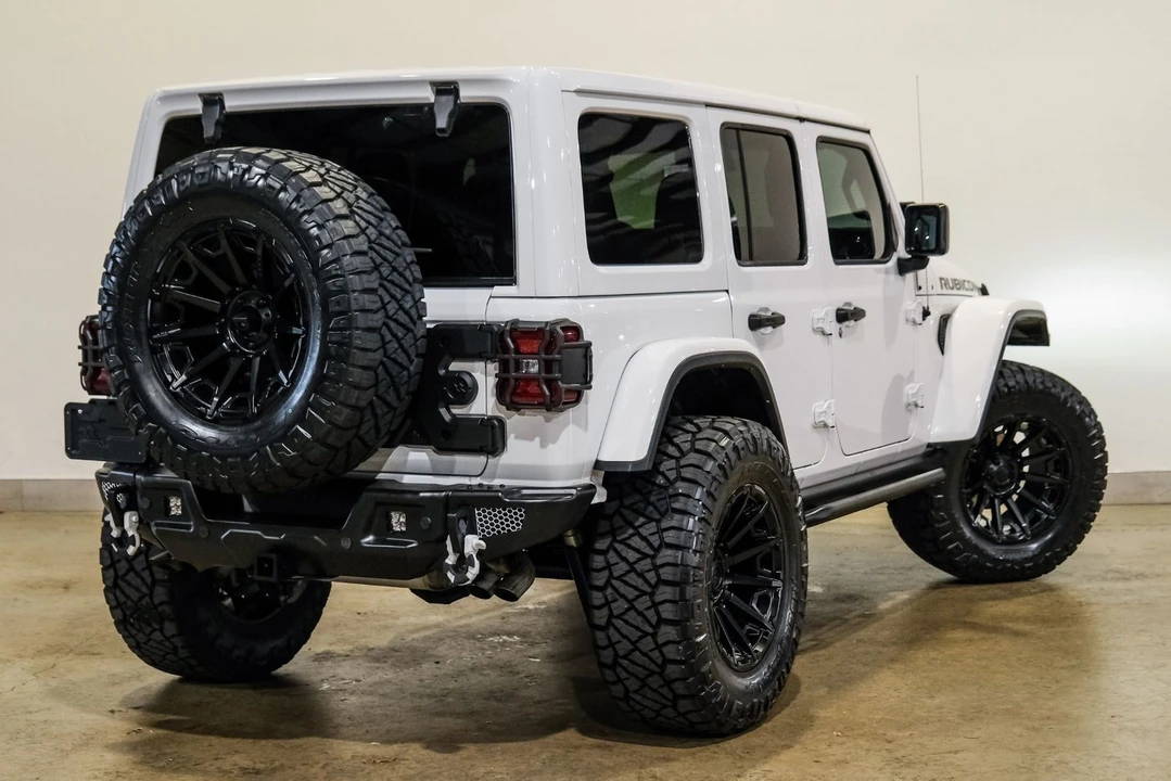 2022 Jeep JL Wrangler Rubicon 392 - Image 8 of 12