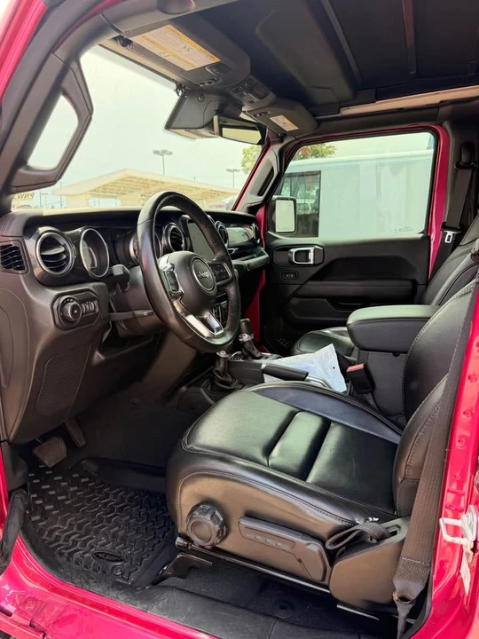 2022 Jeep JL Wrangler Rubicon 392 - Image 5 of 10