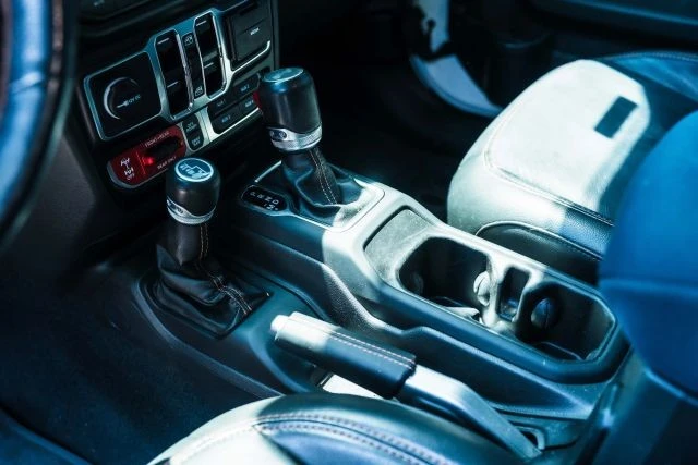 2022 Jeep JL Wrangler - Image 16 of 21
