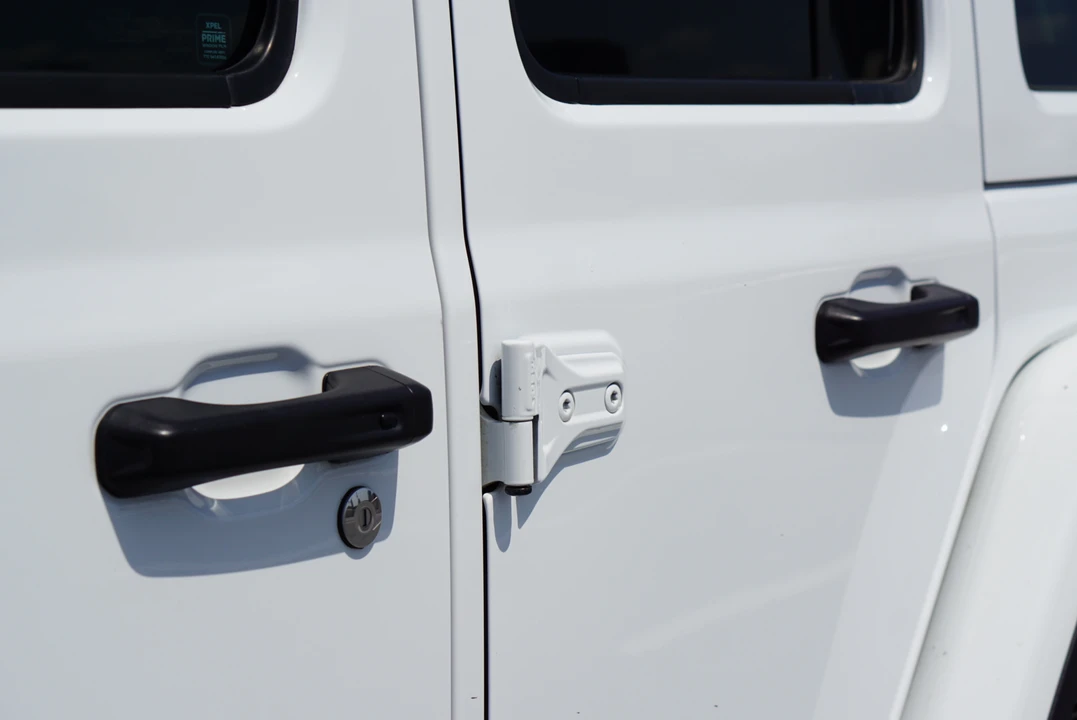 2022 Jeep JL Wrangler - Image 29 of 31