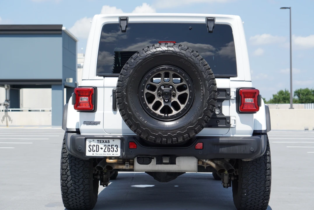 2022 Jeep JL Wrangler - Image 11 of 31